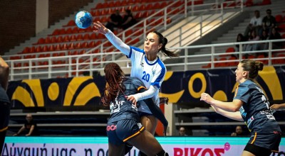 Χάντμπολ-Εθνική γυναικών: Η Ελλάδα λύγισε, αλλά κρατά στα χέρια της το όνειρο της πρόκρισης