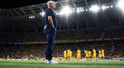 Σε λαϊκό προσκύνημα στην Arena Nationala η σορός του Μιρτσέα Λουτσέσκου!