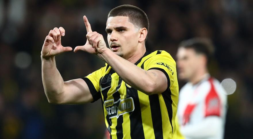 Με εύστοχη εκτέλεση πέναλτι του Μαρίν η ΑΕΚ κάνει το 2-0 κόντρα στη Ράγιο Βαγιεκάνο