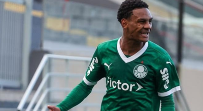 Ποιο είναι το wonderkid της Παλμέιρας που διεκδικούν Γιουνάιτεντ, Σίτι και Μπαρτσελόνα